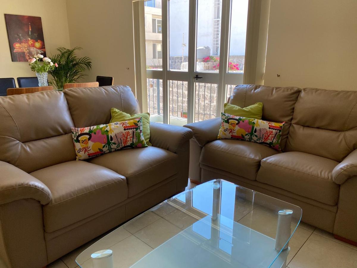 Newly Refurbished Mellieha Central Apartment Exteriör bild